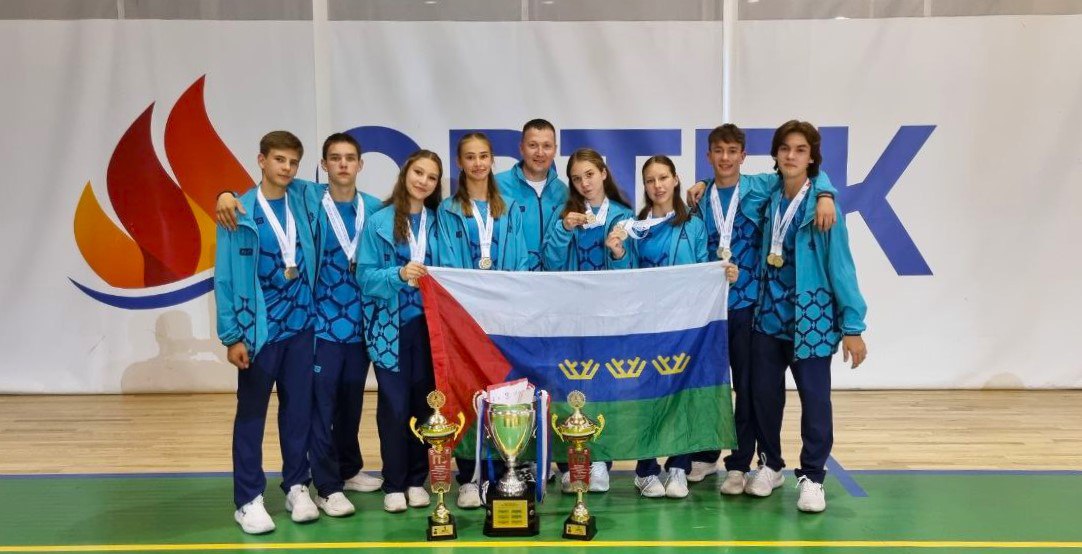 Школьники Тюменской области покорили Артек!
