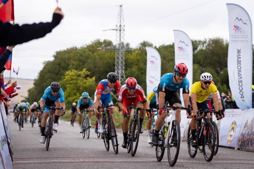 СТАЛ ПОБЕДИТЕЛЕМ ЭТАПА